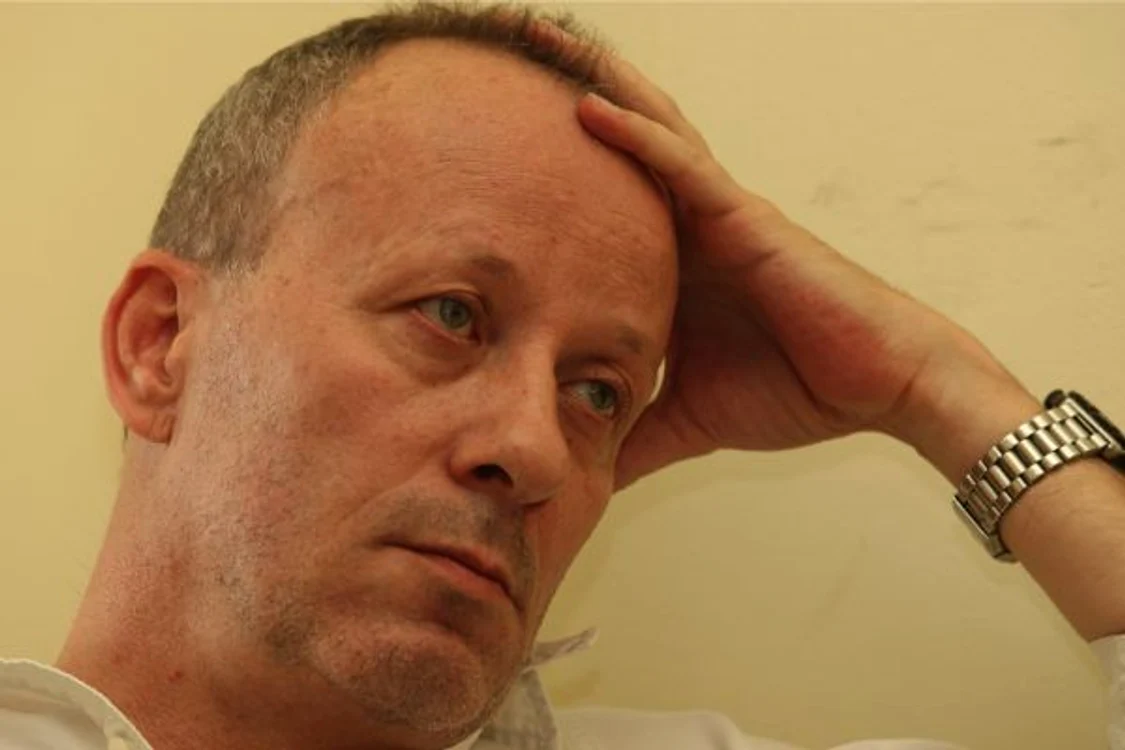 
    Andrei Gheorghe a dezvăluit că nu s-a spovedit niciodată. "Dar încerc să mint cât mai puţin", a precizat el.  