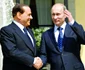 Silvio Berlusconi şi Vladimir Putin, la 25 aprilie 2010, înainte de începe rea petrecerii de la reşedinţa premierului italian din Arcore jpeg