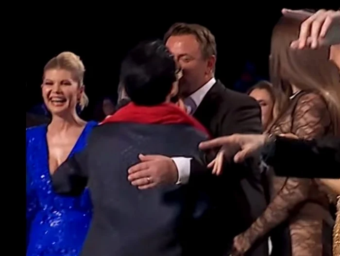 Theo Rose se pupă cu Horia Brenciu Foto: captura video