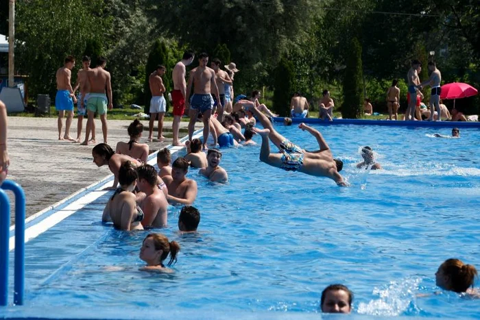 Au venit zilele călduroase, e timpul să mergem la bălăceală!Arhiva Click!