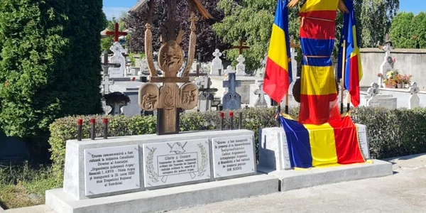Monument jpg