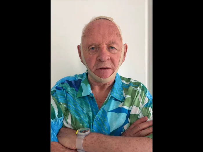 VIDEO Anthony Hopkins, ironii pe seama noii măști faciale lansată de Kim Kardashian. „Deja mă simt cu 10 ani mai tânăr”
