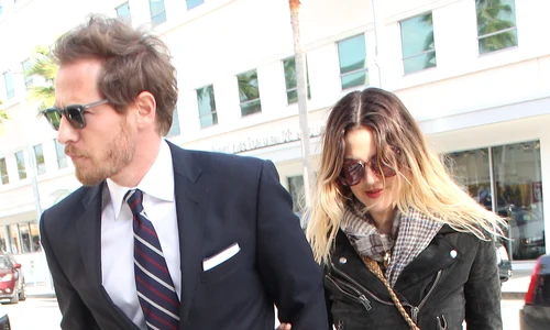 Drew Barrymore and Will Kopelman have a late birthday lunch jpeg