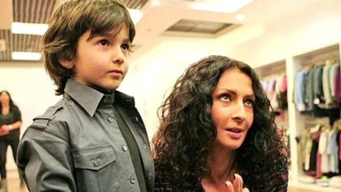 
    Mihaela Rădulescu și Ayan  