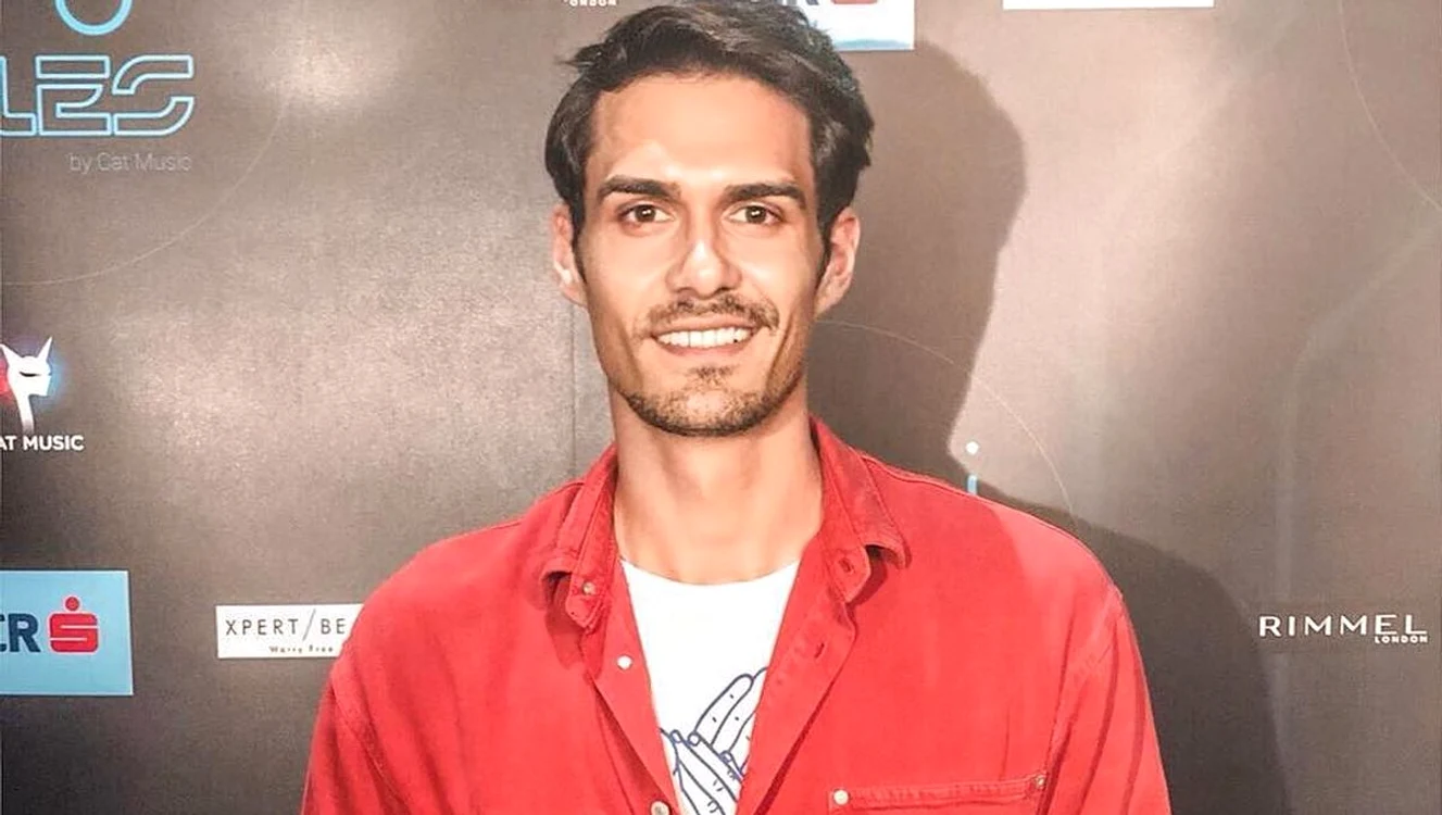 George Burcea a iniţiat campania ”Sincer, eu”, care luptă împotriva abuzului în familieFoto:Arhivă personală