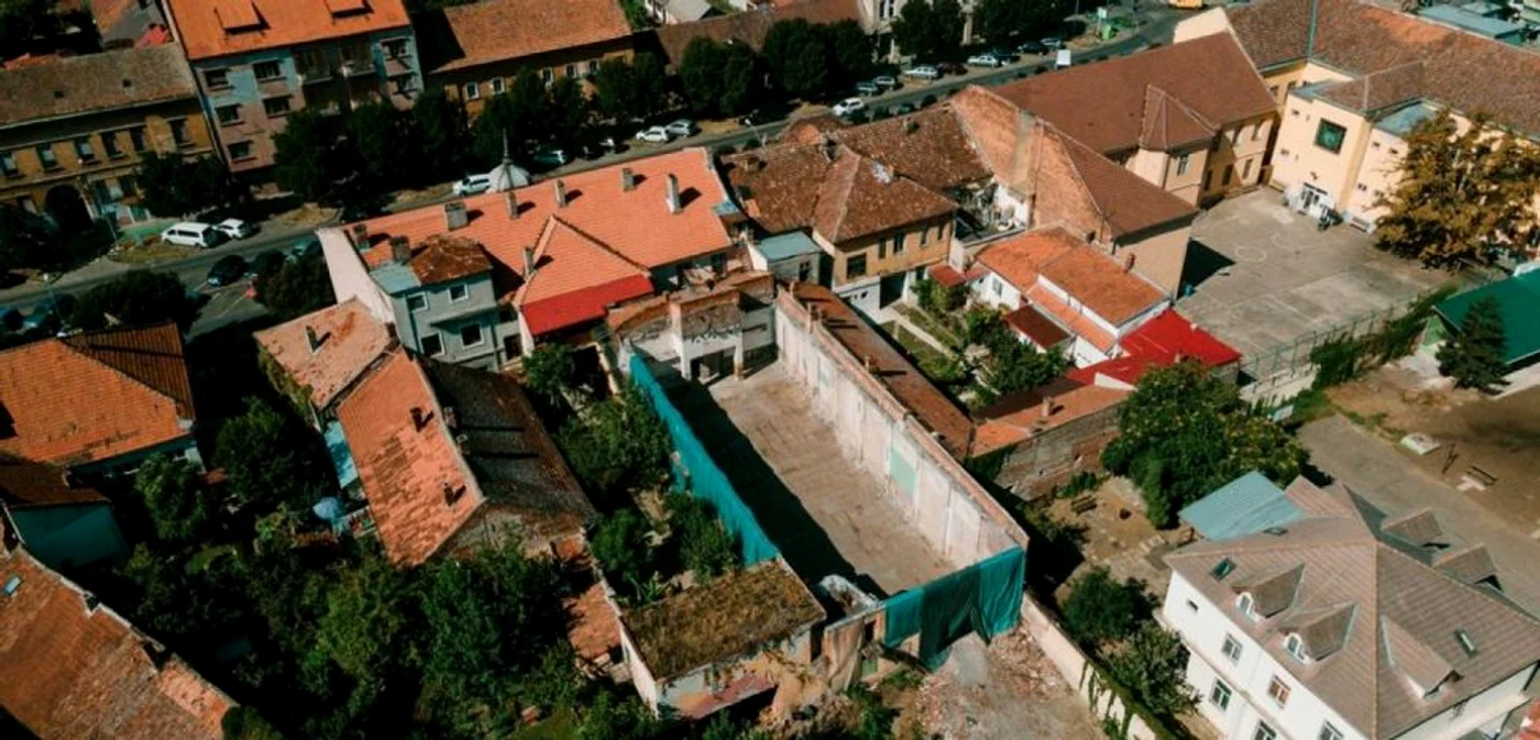 Lucrări la clădirea fostului cinematograf Arta FOTO Facebook/Asociaţia ProTesz
