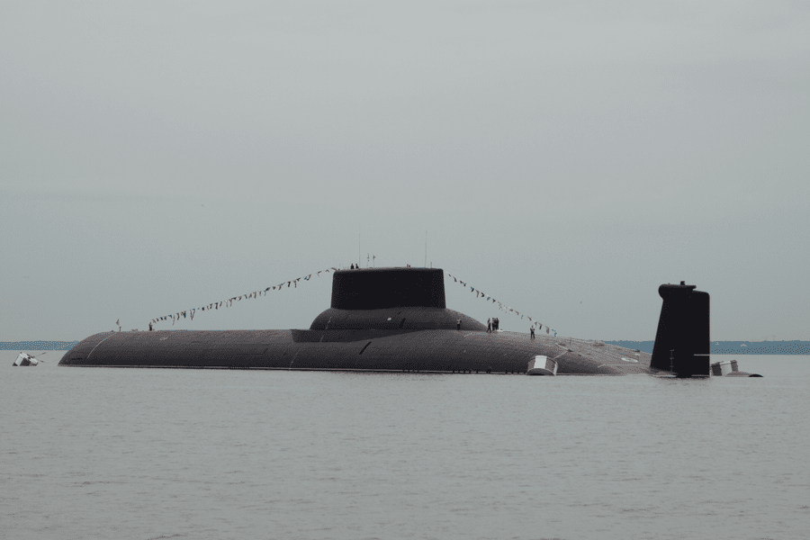 Rusia renunță la cel mai mare submarin cu propulsie nucleară din timpul Războiului Rece