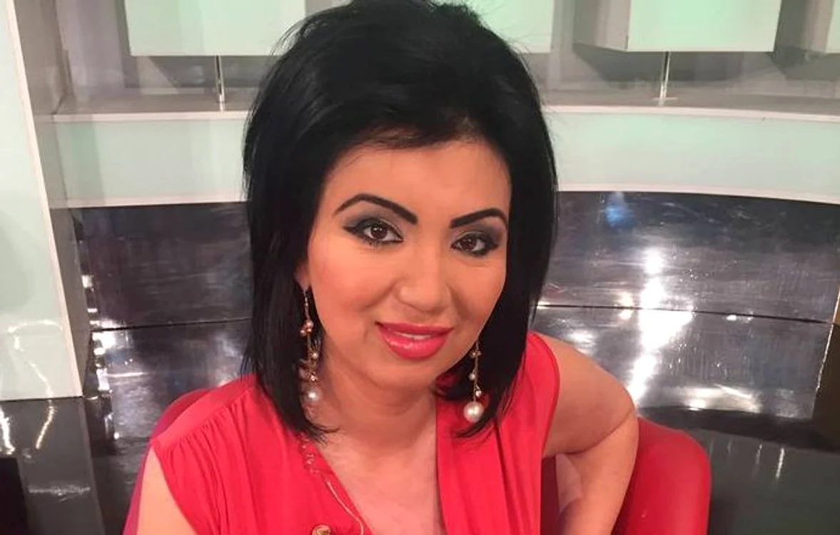 
    Adriana Bahmuţeanu a fost invitată de Mihai la reşedinţa lui din Bacăufoto: arhiva personală  