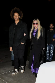 Madonna și Ahlamalik Williams (6) jpg