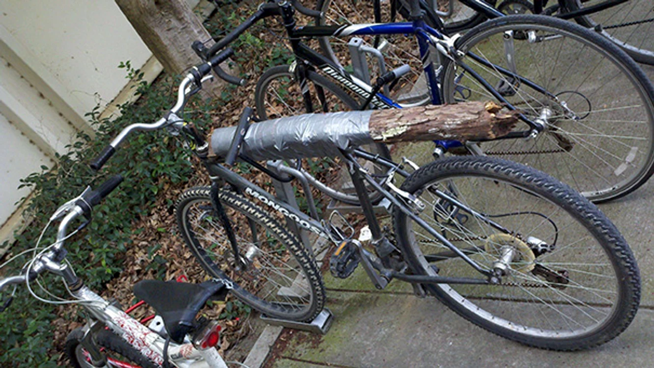 O metodă ingenioasă de a-ți repara bicicleta