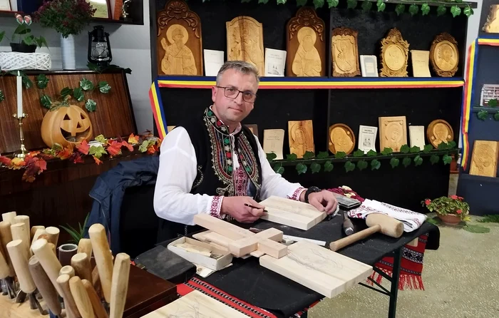 Marian Nedelcu a descoperit sculptura cu opt ani în urmă FOTO: FB/Marian Nedelcu