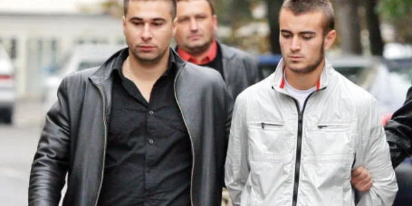 Romel Voicu a fost reţinut de poliţişti  Foto: adevărul