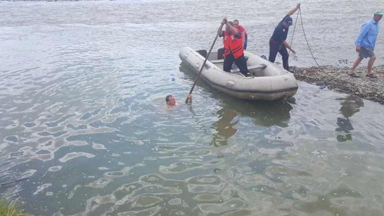 Surori înecate în râul Moldova. FOTO ISU Suceava