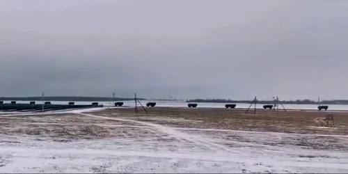Convoi militar rus în apropiere de granita Ucrainei FOTO Tik-Tok / Dianka_23_