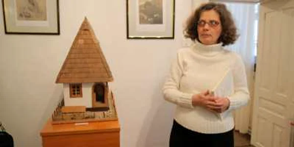 Macheta casei Memoriale Avram Iancu este expusă la Casa Mureşenilor, foto: Bogdan Crăciun