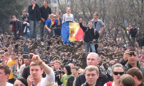 Proteste 7 aprilie 2009 Chisinau FOTO Facebook jpg