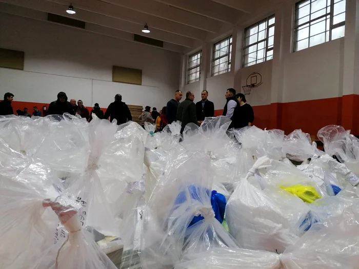Începe renumărarea voturilor FOTO Adevărul