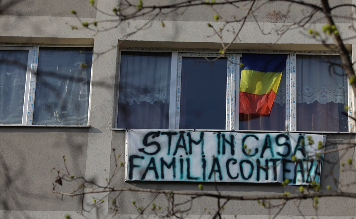 Respectaţi sfaturile specialiştilor şi staţi acasă pentru a preveni răspândirea îmbolnăvirilor cu virusul ucigaş