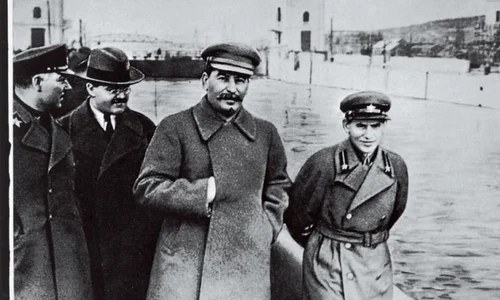 Argumentul suprem al ţarului roşu jpeg