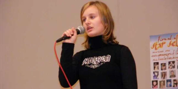 Satu Mare: Nagy Anita şi Bianca Oneţ „vocile anului 2009“ la finalul concursului „Star Select“-Carei
