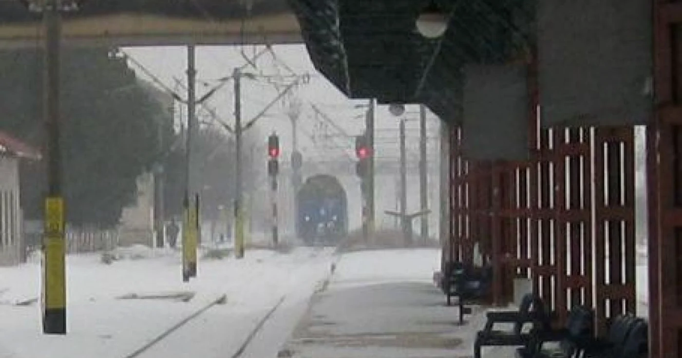 Trenurile au ajuns la destinaţie mai târziu cu o oră