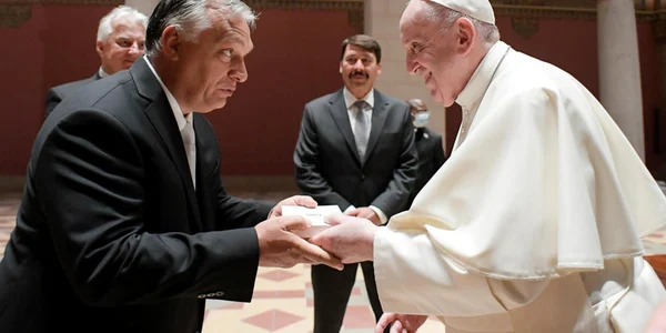 Viktor Orban si Papa Francisc FOTO EPA-EFE