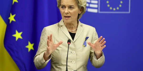 Ursula von der Leyen sustinand un discurs la incheierea Conferintei privind Viitorul Europei FOTO EPA-EFE