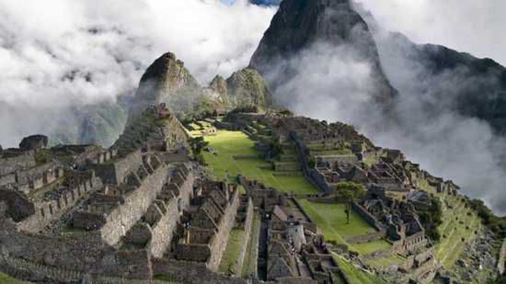 Măsuri de securitate sporite la Machu Picchu după ce o femeie ar fi împrăştiat în aer cenuşă umană