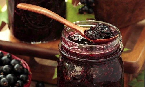 dulceata de coacaze negre jpeg