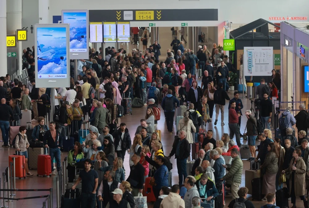 Un bărbat a fost arestat în legătură cu atacul cibernetic care a perturbat aeroporturile europene. Suspectul, eliberat pe cauțiune