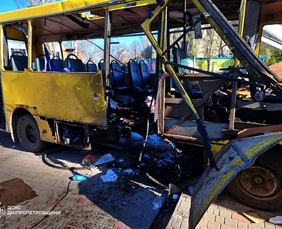 atac cu drone rusesti in nikopol foto x @ZelenskyyUa png