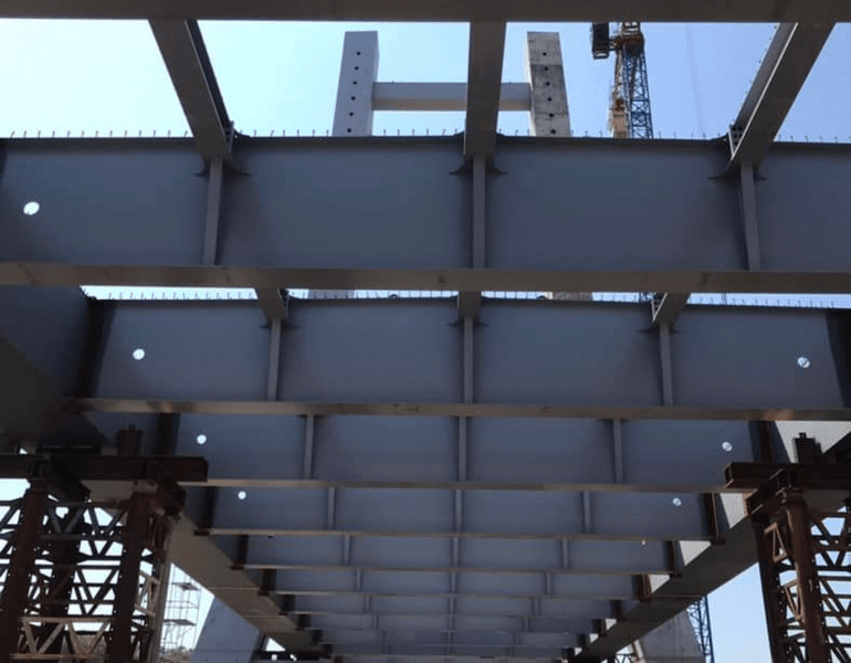Podul Hobanat de la Galați: constructorul trece la montarea ultimelor elemente de tablier 