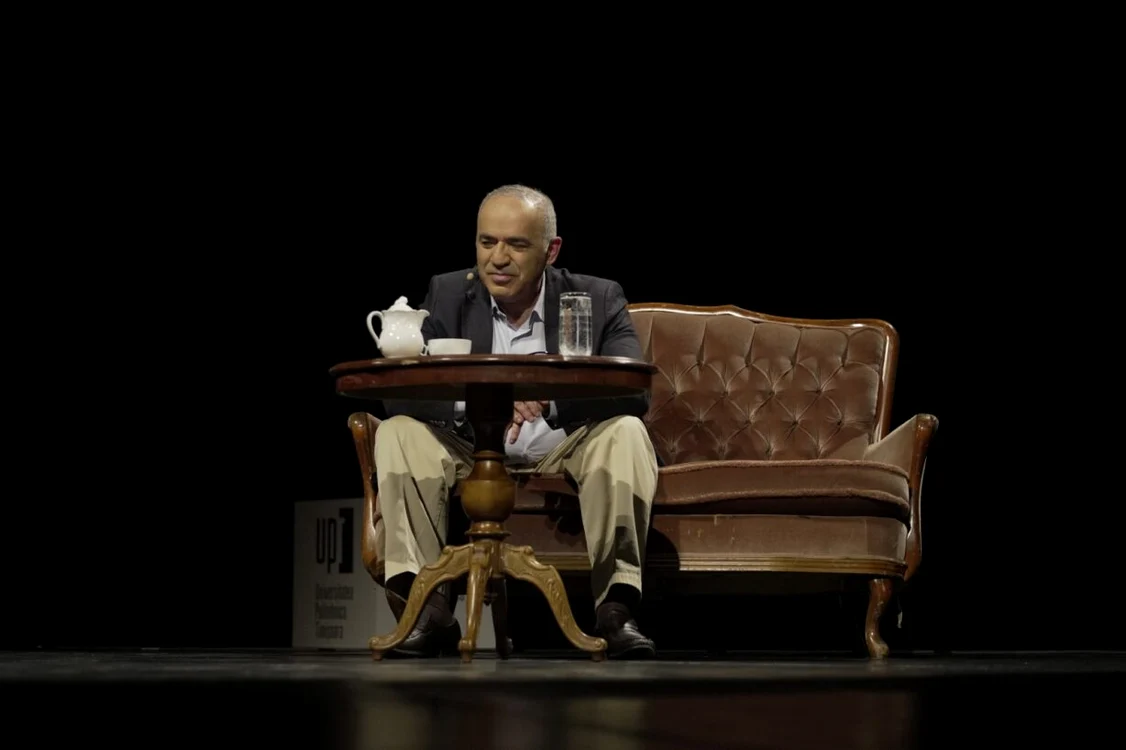 Garry Kasparov susține că regimul de la Kremlin l-a susținut pe Georgescu. FOTO: UPT