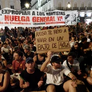 protest in madria din cauza locuintelor scumpe FOTO Facebook Aaron Heredia5 jpg