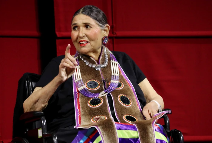 Sacheen Littlefeather a primit scuze din partea Academiei de Film