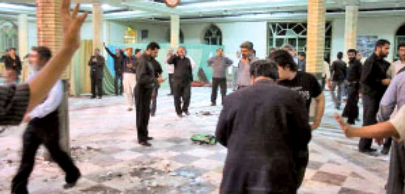 Atentat într-o moschee şiită din Iran