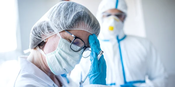 Medici doctori coronavirus  coronavirus COVID 19 pandemie spital FOTO Shutterstock