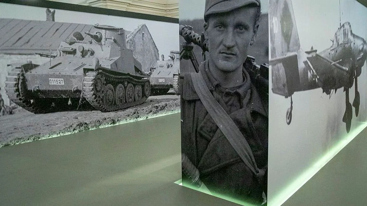 „România în Al Doilea Război Mondial  1941 1945”   cea mai recentă expoziție deschisă la MNIR jpeg