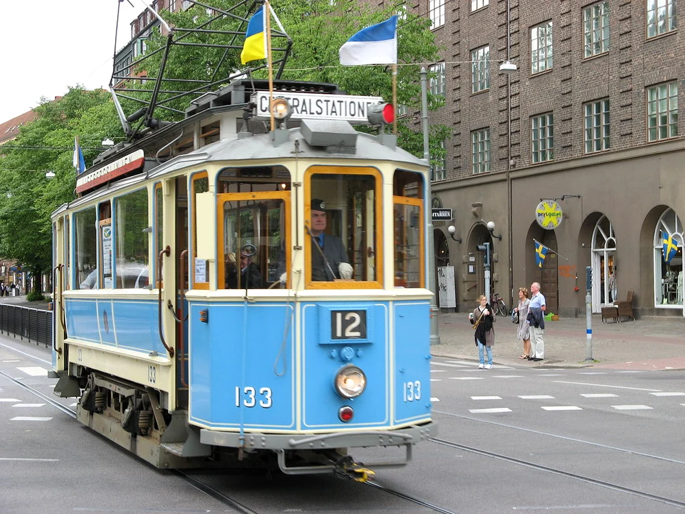 Tot cu tramvaiul jpeg