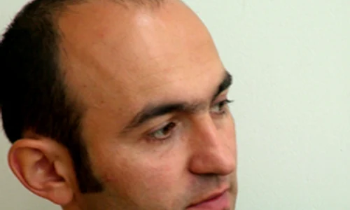 "Gorzo ăsta nu e decît un defazat!” jpeg