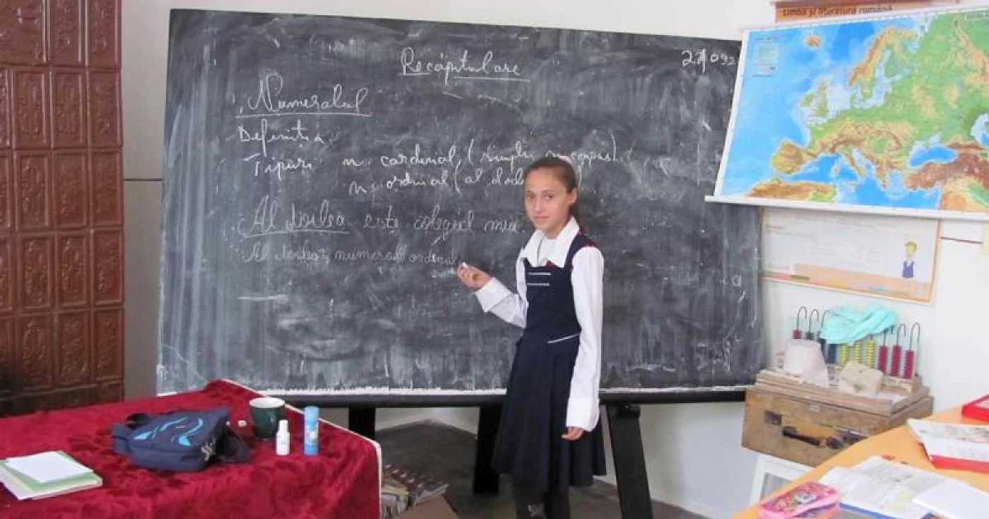 Petronela la şcoală