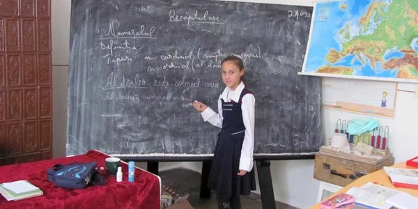 Petronela la şcoală