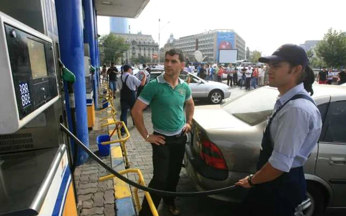 Vom plăti mai mult pentru carburanţi