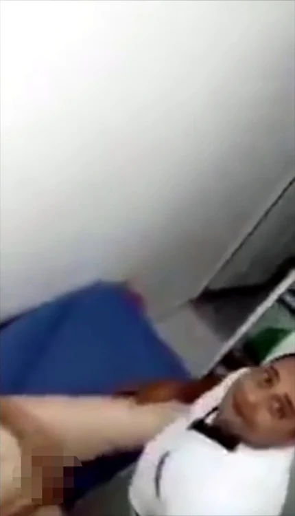 Bărbatul s-a retras imediat când și-a dat seama că este filmat