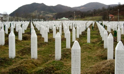 Olanda, parțial vinovată pentru moartea a 300 de musulmani în timpul genocidului de la Srebrenica  jpeg