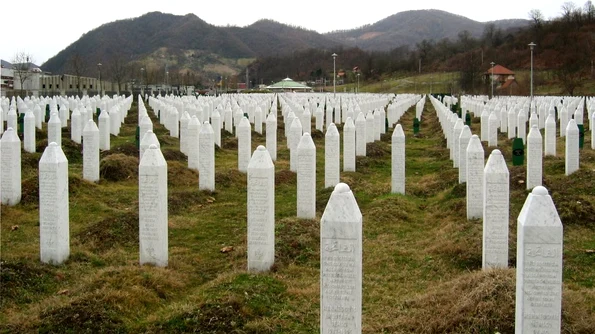 Olanda, parțial vinovată pentru moartea a 300 de musulmani în timpul genocidului de la Srebrenica jpeg