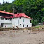 dezastrul de la bușteni jpg