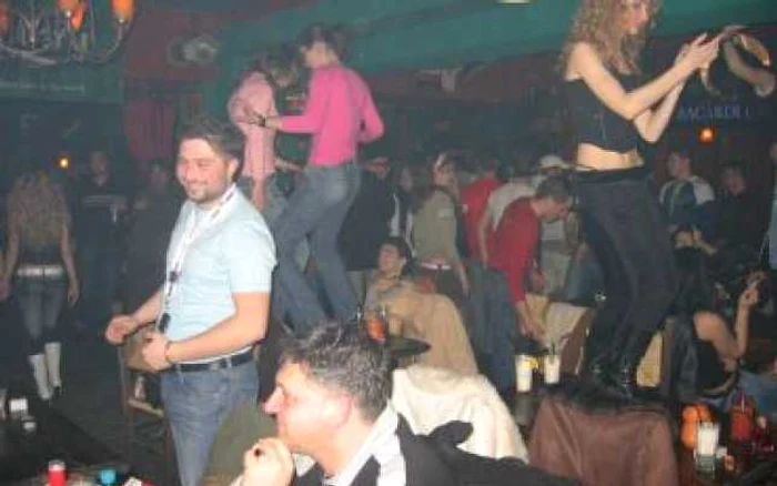 Bistriţa : „Strada 2009“ continuă- Adevărul la minut