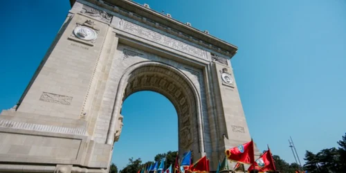 armata militari arcul de triumf FOTO MApN