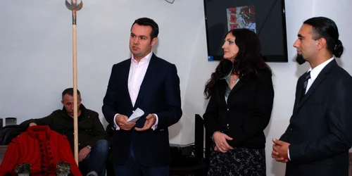 conferinta sat medieval